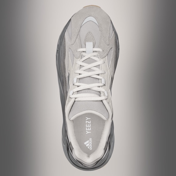 Yeezy Adidas 700 V2 “Tephra” sneakers, New in Box, M13 - Picture 4 of 11